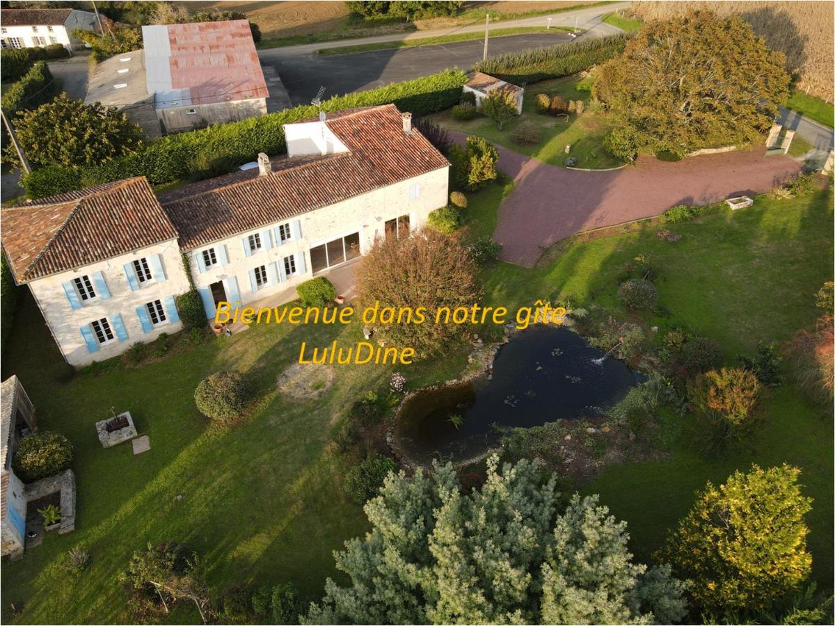 Gite Luludine Varzay Exterior foto